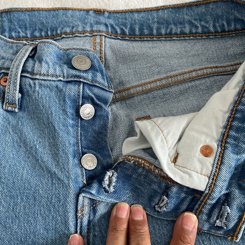 Levi 501T tapered cropped jeans - Picture 5 of 9